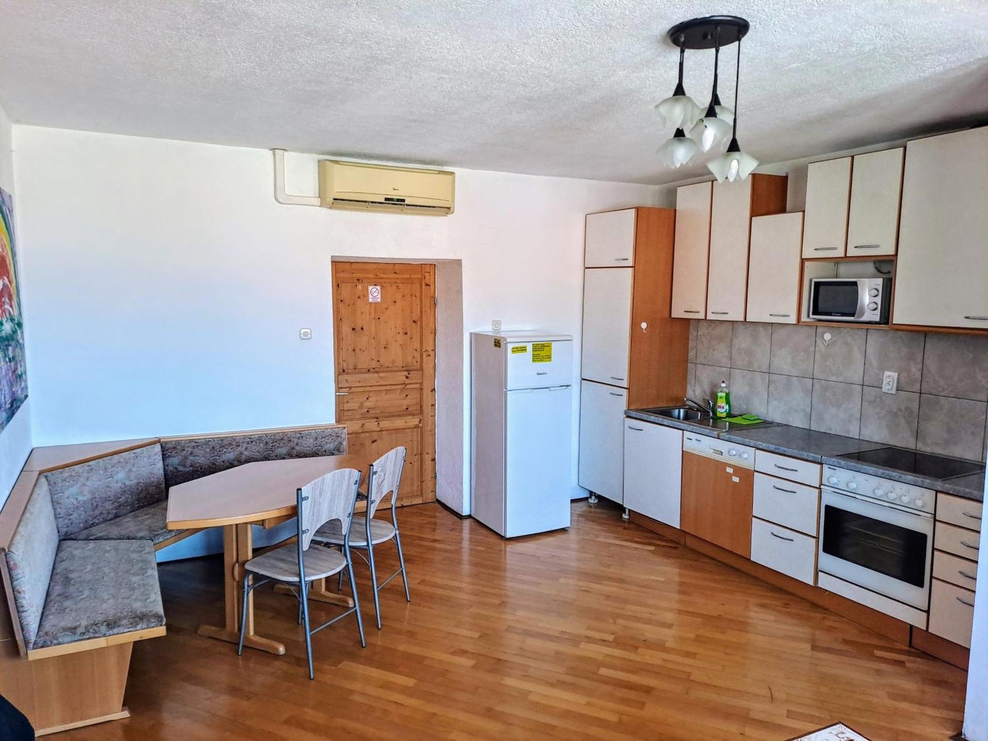 Dejan Apartment-Top Centar Pula Ngoại thất bức ảnh
